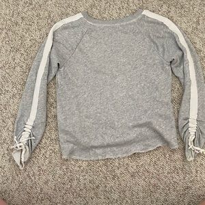 grey sweatshirt
